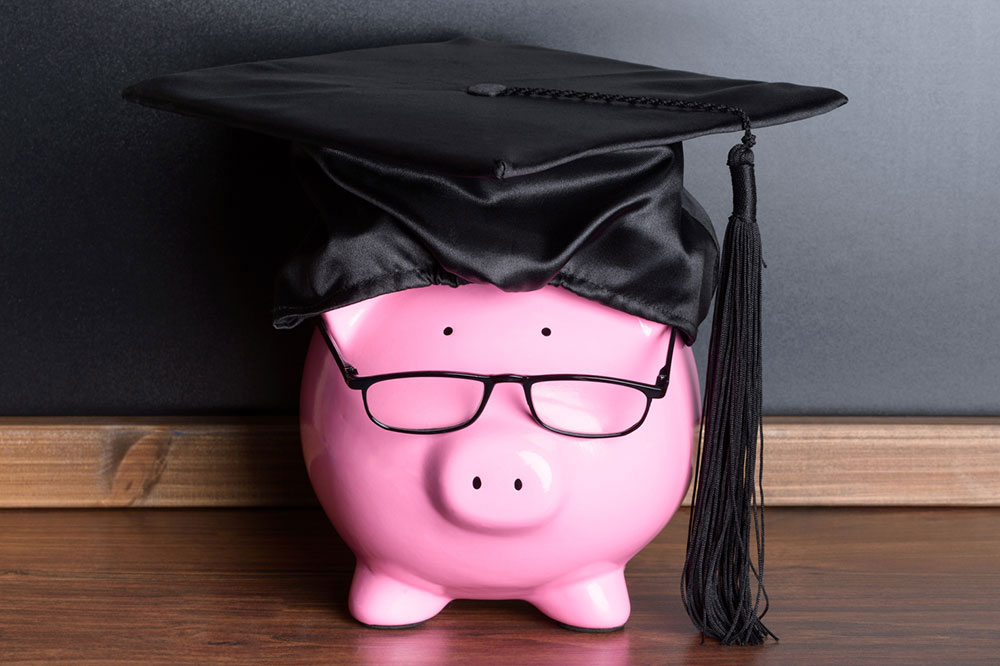The Benefits of Opening a Savings Account for Students
